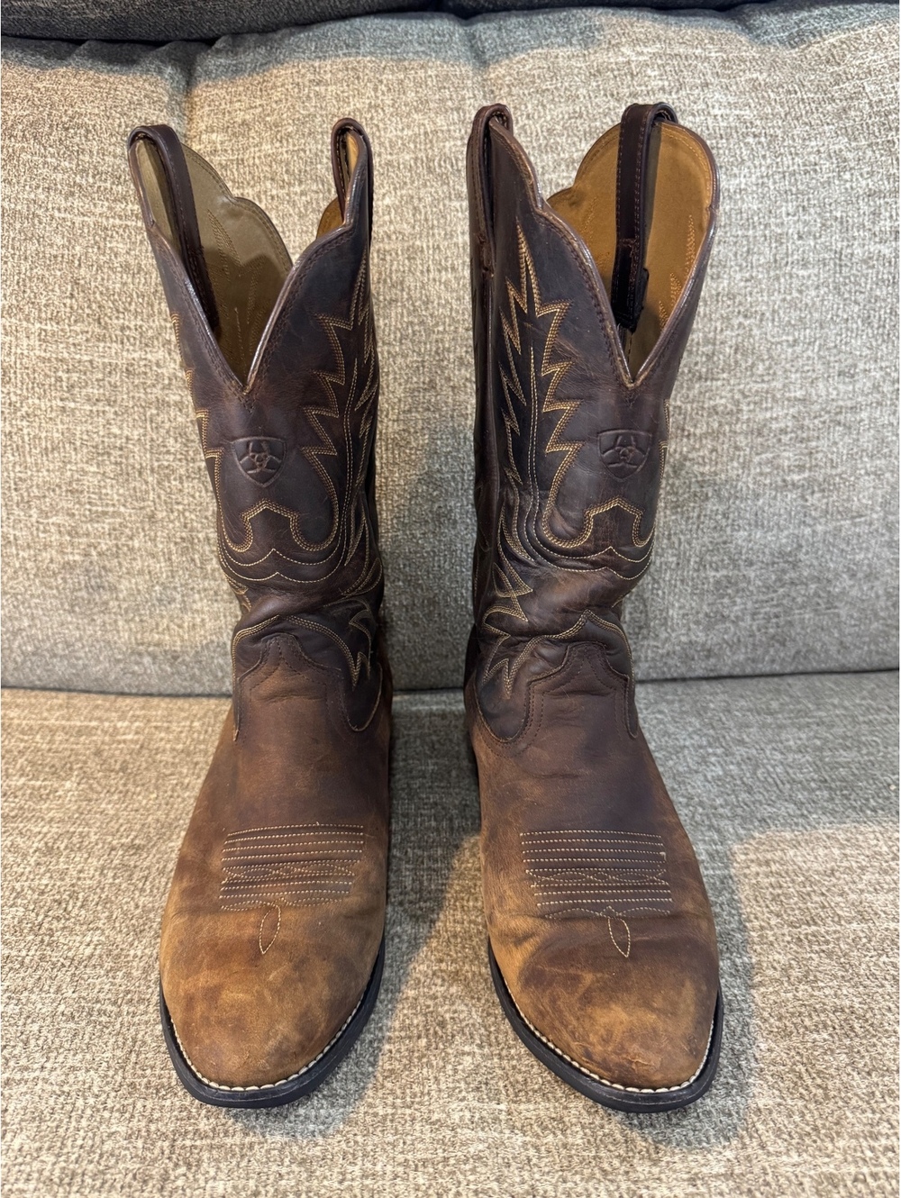 Ariat Heritage R Toe Western Boots Size 8.5B